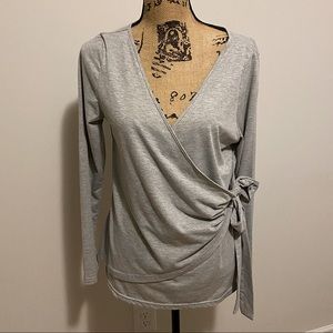 Maternity wrap top, size Large